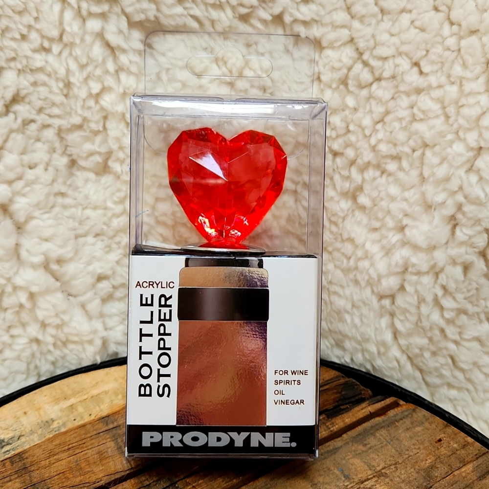 Prodyne Acrylic Heart Bottle Stopper